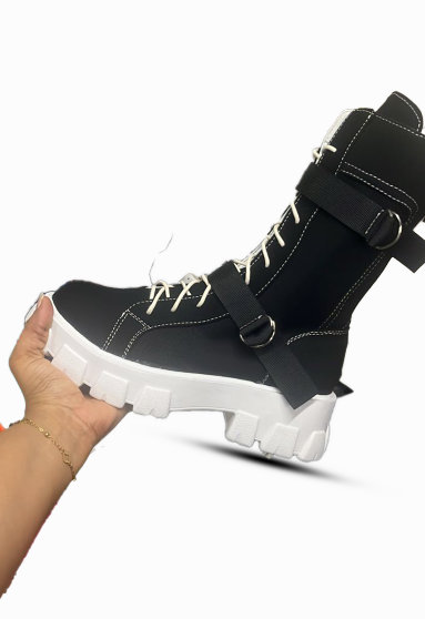 Women's Platform Combat Boots,  Fashionable Lace-Up, Side Zipper, Comfortable, Cushioned, and Soft Insole - Perfect for Daily Wear, Work, or Casual Occasions