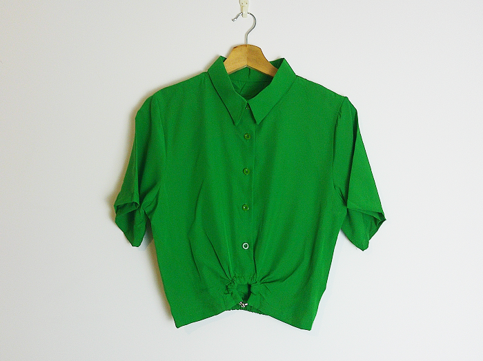 Vibrant Solid Color Crop Shirt, Chic Button Front, Short Sleeve, Collared, Breathable, Relaxed Fit for Spring & Summer, Women's Casual Fashion